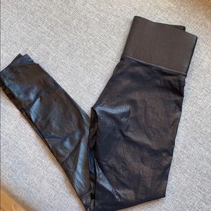 High Rise Takara Shine Leggings Crocodile - Small